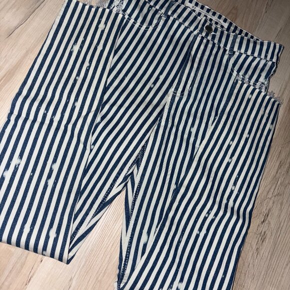 High Rise Navy and Cream Striped Zara Jean Legging 8 - Picture 1 of 7